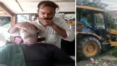 थूक से मसाज करता था शख्स, चला बुलडोजर