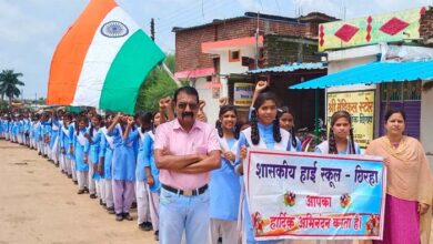 छिरहा में निकला तिरंगा रैली, बच्चों में दिखा उत्साह