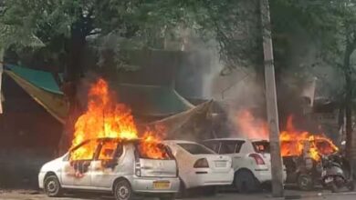 उदयपुर में बवाल! सांप्रदायिक तनाव के बाद सभी स्कूल बंद, इंटरनेट पर भी पांबदी उदयपुर में बवाल! सांप्रदायिक तनाव के बाद सभी स्कूल बंद, इंटरनेट पर भी पांबदी