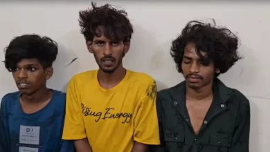 कलेक्ट्रेट के ड्राइवर की चाकू गोदकर हत्या, 3 हत्यारे गिरफ्तार कलेक्ट्रेट के ड्राइवर की चाकू गोदकर हत्या, 3 हत्यारे गिरफ्तार