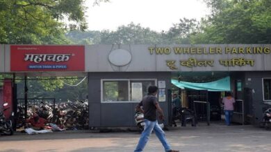 Exclusive: दोपहिया पासधारको को ठेकेदार ने लगाया चूना, रेलवे की मौन स्वीकृति या फिर अनजान