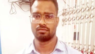 छात्रा से छेड़छाड़ का आरोपी शिक्षक गिरफ्तार