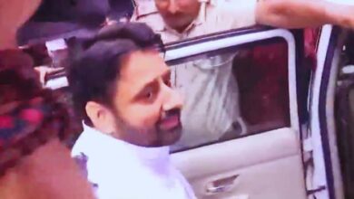 ED ने AAP विधायक को किया गिरफ्तार, पूछताछ के बाद हुई गिरफ्तारी ED ने AAP विधायक को किया गिरफ्तार, पूछताछ के बाद हुई गिरफ्तारी