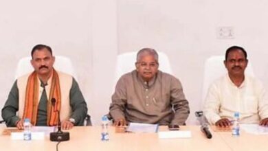 स्वास्थ्य मंत्री जायसवाल ने बैठक में दिखाए सख्त तेवर, सिम्स के डीन और अधीक्षक को किया निलंबित