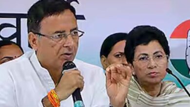 हरियाणा विधानसभा चुनाव : मेनिफेस्टो रिलीज में नहीं पहुंचे सुरजेवाला-सैलजा