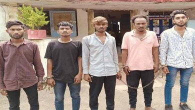 पत्रकार पर जानलेवा हमला, 5 आरोपी गिरफ्तार पत्रकार पर जानलेवा हमला, 5 आरोपी गिरफ्तार