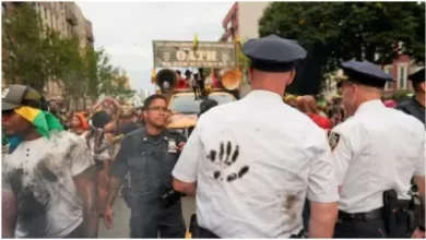 वेस्ट इंडियन अमेरिकन डे परेड के दौरान 5 लोगों को मारी गोली वेस्ट इंडियन अमेरिकन डे परेड के दौरान 5 लोगों को मारी गोली