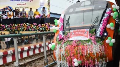छत्तीसगढ़ को मिली दूसरी वंदे भारत एक्सप्रेस, रायपुर से विशाखापट्टनम हुई रवाना छत्तीसगढ़ को मिली दूसरी वंदे भारत एक्सप्रेस, रायपुर से विशाखापट्टनम हुई रवाना
