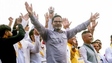 पीके की पार्टी लांच, मनोज बने कार्यकारी अध्यक्ष