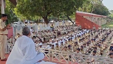 तनाव से दूर रहना है तो प्लानिंग करके काम करें पुलिसकर्मी : एसपी संतोष सिंह