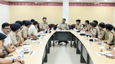 एसएसपी संतोष सिंह ने देर रात ली राजपत्रित अधिकारियों की बैठक एसएसपी संतोष सिंह ने देर रात ली राजपत्रित अधिकारियों की बैठक