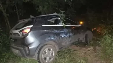 рддреЗрдЬ рд░рдлреНрддрд╛рд░ рдХрд╛рд░ рдЕрдирд┐рдпрдВрддреНрд░рд┐рдд рд╣реЛрдХрд░ рдкрд▓рдЯреА, рдПрдХ рдХреА рдореМрдд рддреЗрдЬ рд░рдлреНрддрд╛рд░ рдХрд╛рд░ рдЕрдирд┐рдпрдВрддреНрд░рд┐рдд рд╣реЛрдХрд░ рдкрд▓рдЯреА, рдПрдХ рдХреА рдореМрдд