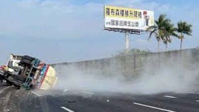 हाइड्रोक्लोरिक एसिड से भरा टैंकर पलटा, जहरीला धुआं फैला