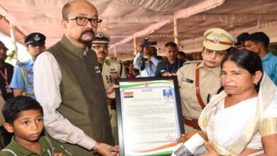 पुलिसकर्मियों के प्रति रखें मानवीय दृष्टिकोण – डेका