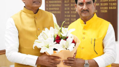 केंद्रीय मंत्री चौहान से मिले सांसद साहू केंद्रीय मंत्री चौहान से मिले सांसद साहू