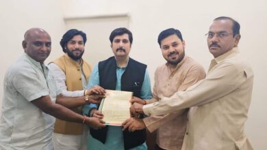 ज़िला सदस्यता प्रभारी ने अमित चिमनानी को दिलाई सक्रिय सदस्यता ज़िला सदस्यता प्रभारी ने अमित चिमनानी को दिलाई सक्रिय सदस्यता