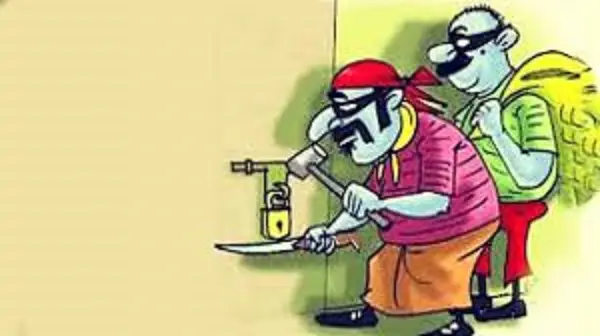 उतई में चोरी की घटनाएँ नहीं रुक रही, पुलिस जाँच में जुटी उतई में चोरी की घटनाएँ नहीं रुक रही, पुलिस जाँच में जुटी