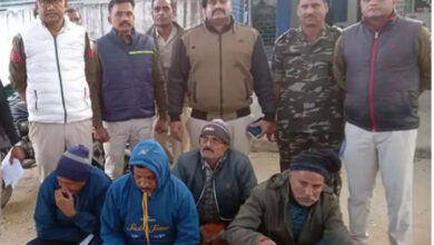 ब्रेकिंग: छात्रा से सामूहिक दुष्कर्म करने वाले तीनों आरोपी निलंबित