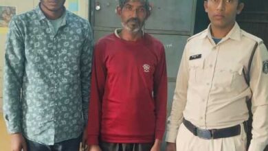 डीडी नगर के सूने मकान में चारी करने वाले राजस्थान के तीन चोर गिरफ्तार डीडी नगर के सूने मकान में चारी करने वाले राजस्थान के तीन चोर गिरफ्तार