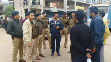 तड़के 5 बजे मुजगहन BSUPकालोनी पहुंची पुलिस, 700 से अधिक मकानों को किया चेक