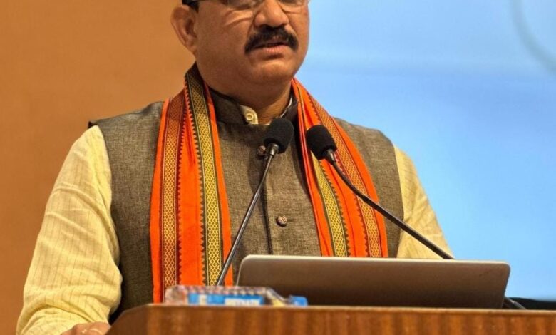 आम जन के स्वास्थ्य को ध्यान में रखते हुए निस्वार्थ भाव से काम करें अधिकारी व चिकित्सक : स्वास्थ्य मंत्री जायसवाल आम जन के स्वास्थ्य को ध्यान में रखते हुए निस्वार्थ भाव से काम करें अधिकारी व चिकित्सक : स्वास्थ्य मंत्री जायसवाल