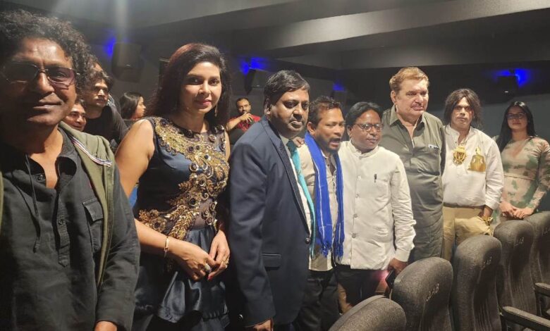 डॉ अंबेडकर पर केंद्रित फिल्म रमाई की स्क्रीनिंग हुई मुंबई में, अदाकारी देख भावुक हुए लोग डॉ अंबेडकर पर केंद्रित फिल्म रमाई की स्क्रीनिंग हुई मुंबई में, अदाकारी देख भावुक हुए लोग