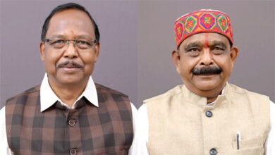 आश्रम व छात्रावासों में मौत के मामले में तकरार, मंत्री ने कहा जांच होगी