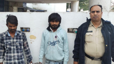 ऐशियन पेन्ट से भरे चार डिब्बे चोरी करने वाले चोर गिरफ्तार