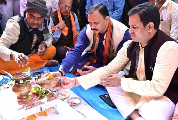विष्णु के सुशासन और मोदी की गारंटी में प्रदेश में हो रहा है लगातार विकास कार्य : मंत्री जायसवाल विष्णु के सुशासन और मोदी की गारंटी में प्रदेश में हो रहा है लगातार विकास कार्य : मंत्री जायसवाल