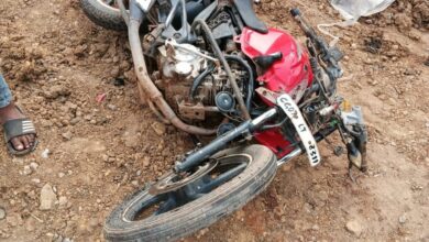 यातायात पुलिस ने निभाई अपनी जिम्मेदारी, सड़क हादसे में घायल युवक को पहुँचाया अस्पताल