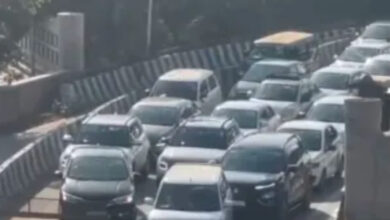 किसानों का दिल्ली चलो मार्च, नोएडा-ग्रेटर नोएडा एक्सप्रेसवे पर भारी ट्रैफिक जाम किसानों का दिल्ली चलो मार्च, नोएडा-ग्रेटर नोएडा एक्सप्रेसवे पर भारी ट्रैफिक जाम