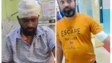 शिक्षकों पर हमला करने वाला छात्र पुष्पा-2 देखते हुए गिरफ्तार, एक शिक्षक की स्थिति गंभीर शिक्षकों पर हमला करने वाला छात्र पुष्पा-2 देखते हुए गिरफ्तार, एक शिक्षक की स्थिति गंभीर