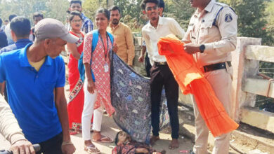 बाइक सवार युवक को वाहन ने मारी ठोकर, मौत बाइक सवार युवक को वाहन ने मारी ठोकर, मौत