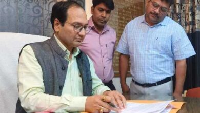 कलेक्टर अग्रवाल ने सम्हाला प्रशासक का प्रभार, मांगा सड़कें, नालियां, साफ-सफाई और गर्मी में पेयजल से निपटने का प्लान की जानकारी कलेक्टर अग्रवाल ने सम्हाला प्रशासक का प्रभार, मांगा सड़कें, नालियां, साफ-सफाई और गर्मी में पेयजल से निपटने का प्लान की जानकारी