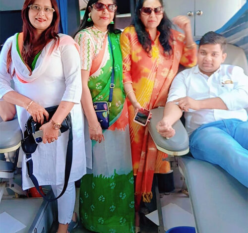 अग्रवाल सभा के रक्तदान शिविर में हुआ 126 यूनिट ब्लड डोनेट अग्रवाल सभा के रक्तदान शिविर में हुआ 126 यूनिट ब्लड डोनेट