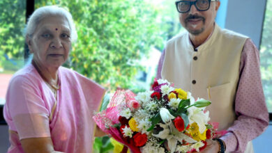 राज्यपाल डेका से उत्तर प्रदेश की राज्यपाल श्रीमती पटेल ने की सौजन्य भेंट राज्यपाल डेका से उत्तर प्रदेश की राज्यपाल श्रीमती पटेल ने की सौजन्य भेंट