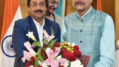 राज्यपाल डेका से विधानसभा सचिव शर्मा ने की सौजन्य भेंट