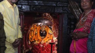 राज्यपाल डेका ने बस्तर की आराध्य देवी माँ दन्तेश्वरी की पूजा-अर्चना कर प्रदेशवासियों की खुशहाली की कामना की