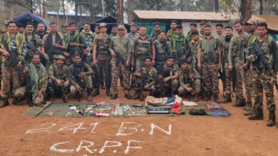 नक्सलियों के डम्प से भरमार बंदूक सहित विस्फोटक व अन्य नक्सली सामाग्री बरामद