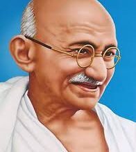 राष्ट्रपिता महात्मा गांधी की पुण्यतिथि पर दपूमरे में दी गई श्रद्धांजलि दी गई