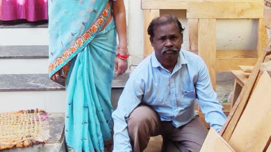 рдорд╣рддрд╛рд░реА рд╡рдВрджрди рдХреА рд░рд╛рд╢рд┐ рд╕реЗ рдкреБрд╖реНрдкрд╛ рдХрд░ рд░рд╣реА рд╣реИ рдЕрдкрдиреЗ рдкрддрд┐ рдХреА рдорджрдж, рдХрд╛рд░реЛрдмрд╛рд░ рдХреЛ рдорд┐рд▓реА рдирдИ рдЧрддрд┐ рдорд╣рддрд╛рд░реА рд╡рдВрджрди рдХреА рд░рд╛рд╢рд┐ рд╕реЗ рдкреБрд╖реНрдкрд╛ рдХрд░ рд░рд╣реА рд╣реИ рдЕрдкрдиреЗ рдкрддрд┐ рдХреА рдорджрдж, рдХрд╛рд░реЛрдмрд╛рд░ рдХреЛ рдорд┐рд▓реА рдирдИ рдЧрддрд┐