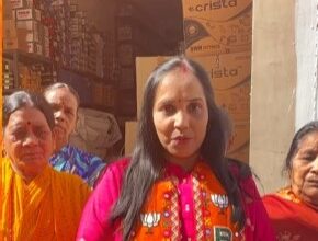 महापौर के लिए बीजेपी से ममता अग्रवाल ने पेश की दावेदारी महापौर के लिए बीजेपी से ममता अग्रवाल ने पेश की दावेदारी