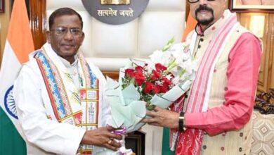 राज्यपाल डेका ने असम के राज्यपाल आचार्य से की भेंट