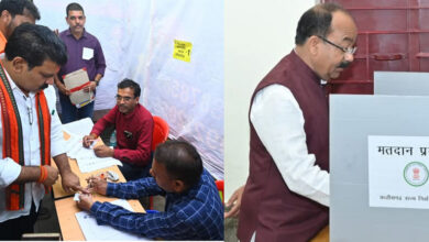 उपमुख्यमंत्री साव व शर्मा ने किया मतदान उपमुख्यमंत्री साव व शर्मा ने किया मतदान