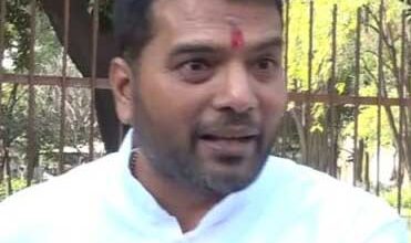 निर्दलीय प्रत्याशी आकाश तिवारी जीते निर्दलीय प्रत्याशी आकाश तिवारी जीते