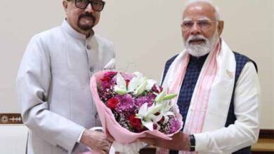 प्रधानमंत्री मोदी से राज्यपाल डेका ने की सौजन्य भेंट प्रधानमंत्री मोदी से राज्यपाल डेका ने की सौजन्य भेंट