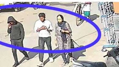 सिटी कोतवाली थाने के सामने दिनदहाड़े बुजुर्ग महिला से लाखों के जेवर पार