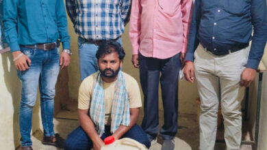 27.15 लीटर अंग्रेजी व महुआ से बना अवैध शराब के साथ आरोपी गिरफ्तार