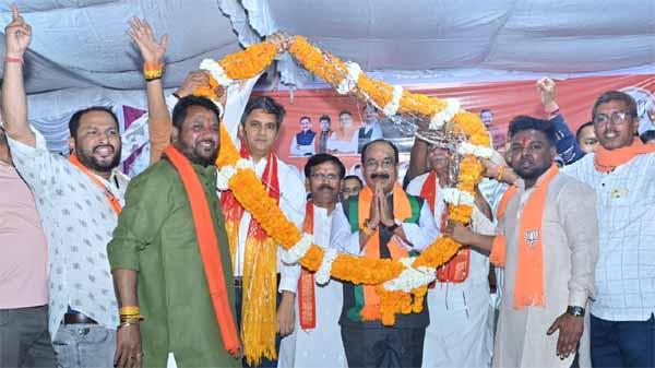 अनुभवी और दिग्गज नेता मधुसूदन यादव को महापौर बनाने राजनांदगांव की जनता उत्साहित : साव अनुभवी और दिग्गज नेता मधुसूदन यादव को महापौर बनाने राजनांदगांव की जनता उत्साहित : साव