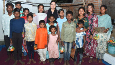 बोर्ड परीक्षाओं के पहले बच्चों को प्रोत्सहित करने पहुंची विधायक भावना बोर्ड परीक्षाओं के पहले बच्चों को प्रोत्सहित करने पहुंची विधायक भावना